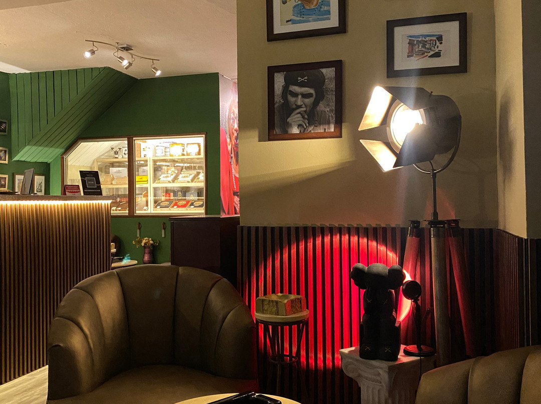 Zorro Negro Cigar Lounge