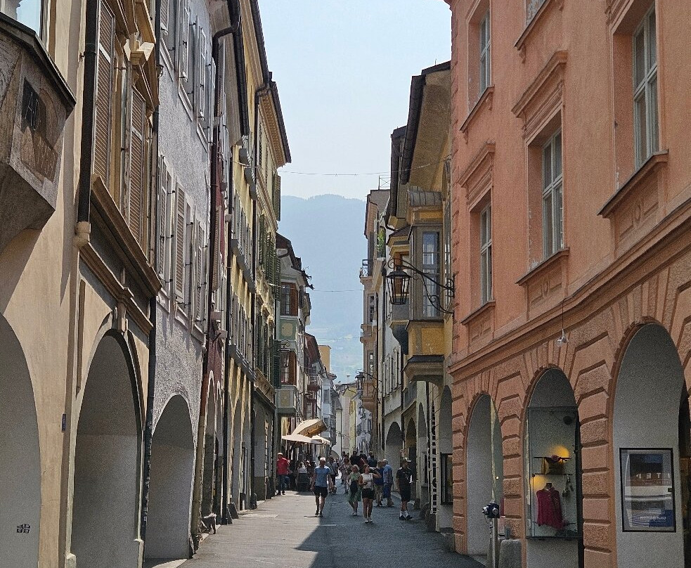 Passeggiata sul Lungo Passirio-梅拉诺必去景点