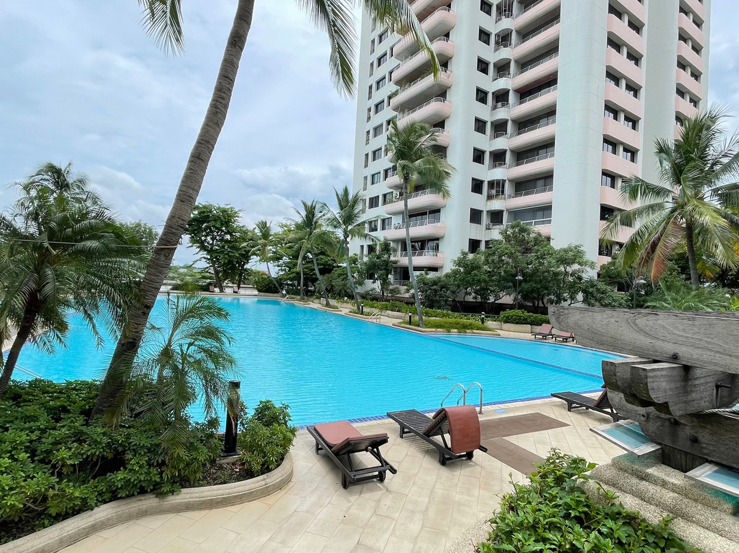 利沃林广场酒店主图