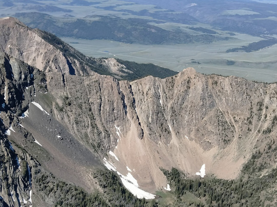 Yellowstone Helicopters-西黄石镇必去景点