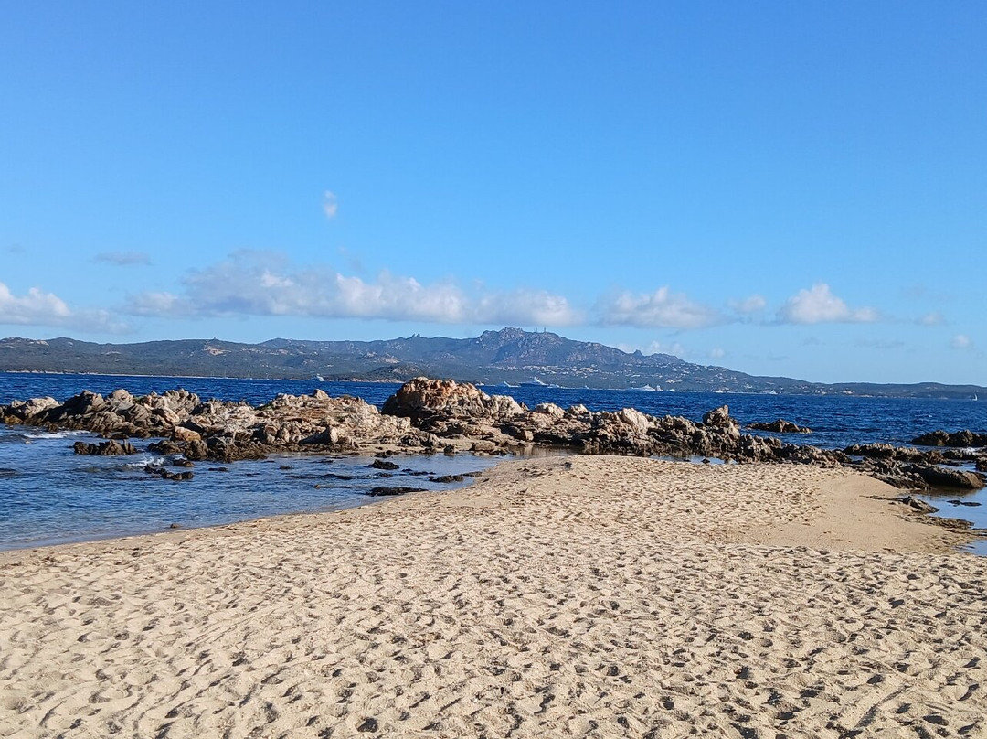 Spiaggia Punta Volpe-Porto Rotondo必去景点
