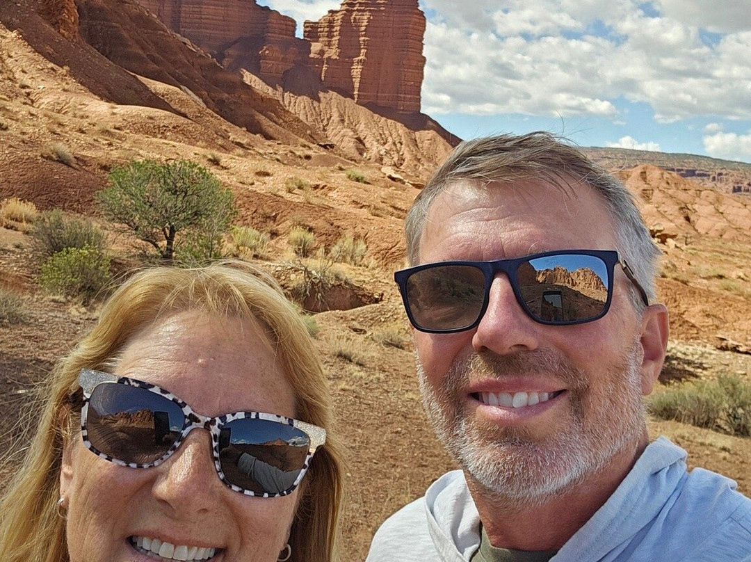 Chimney Rock Trail-圆顶礁国家公园必去景点