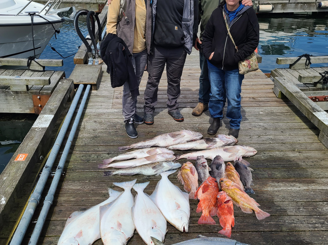 Marcus Kennett Fishing Charters-Port Renfrew必去景点