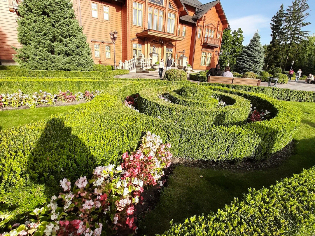 Mezhyhirya Residence Museum-Novi Petrivtsi必去景点