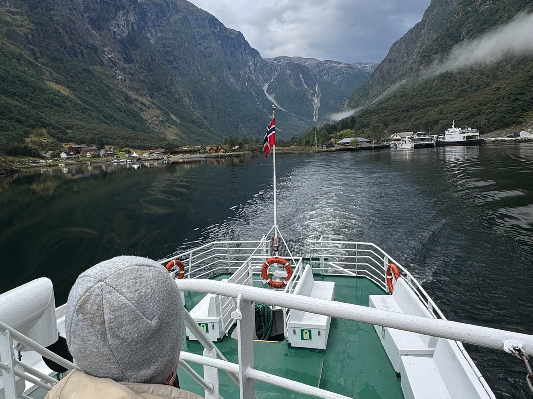 Lustrabaatane-Solvorn必去景点