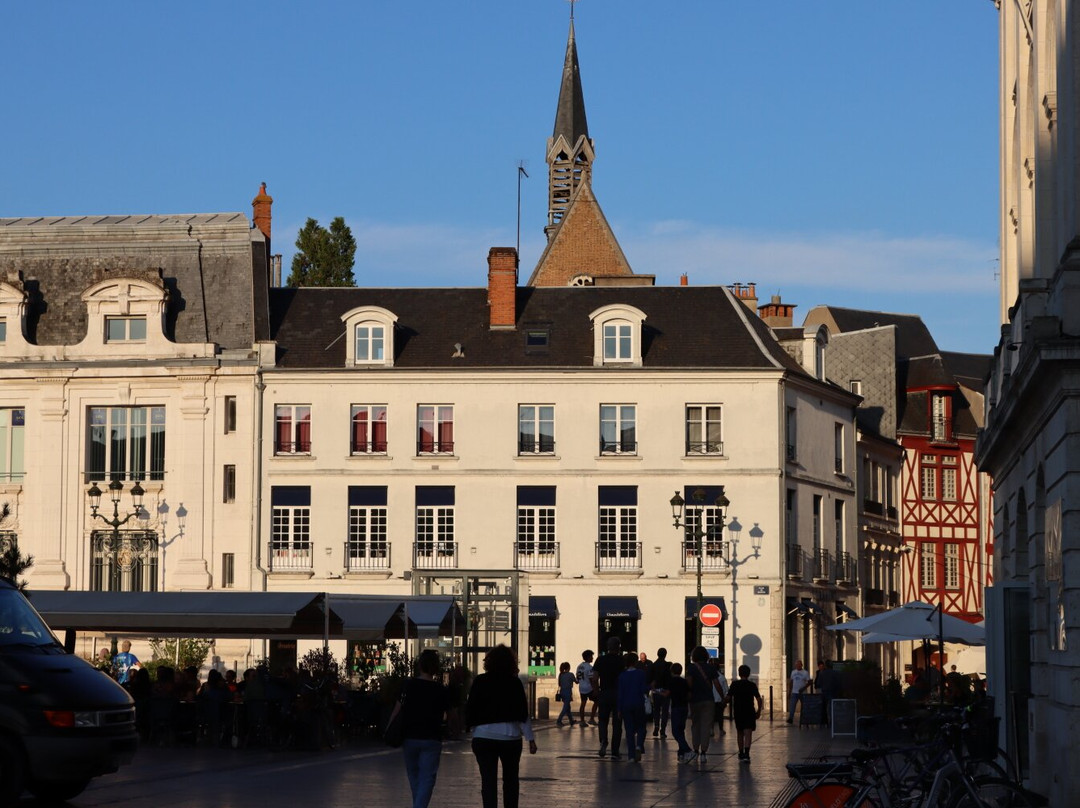 Place du Martroi-奥尔良必去景点