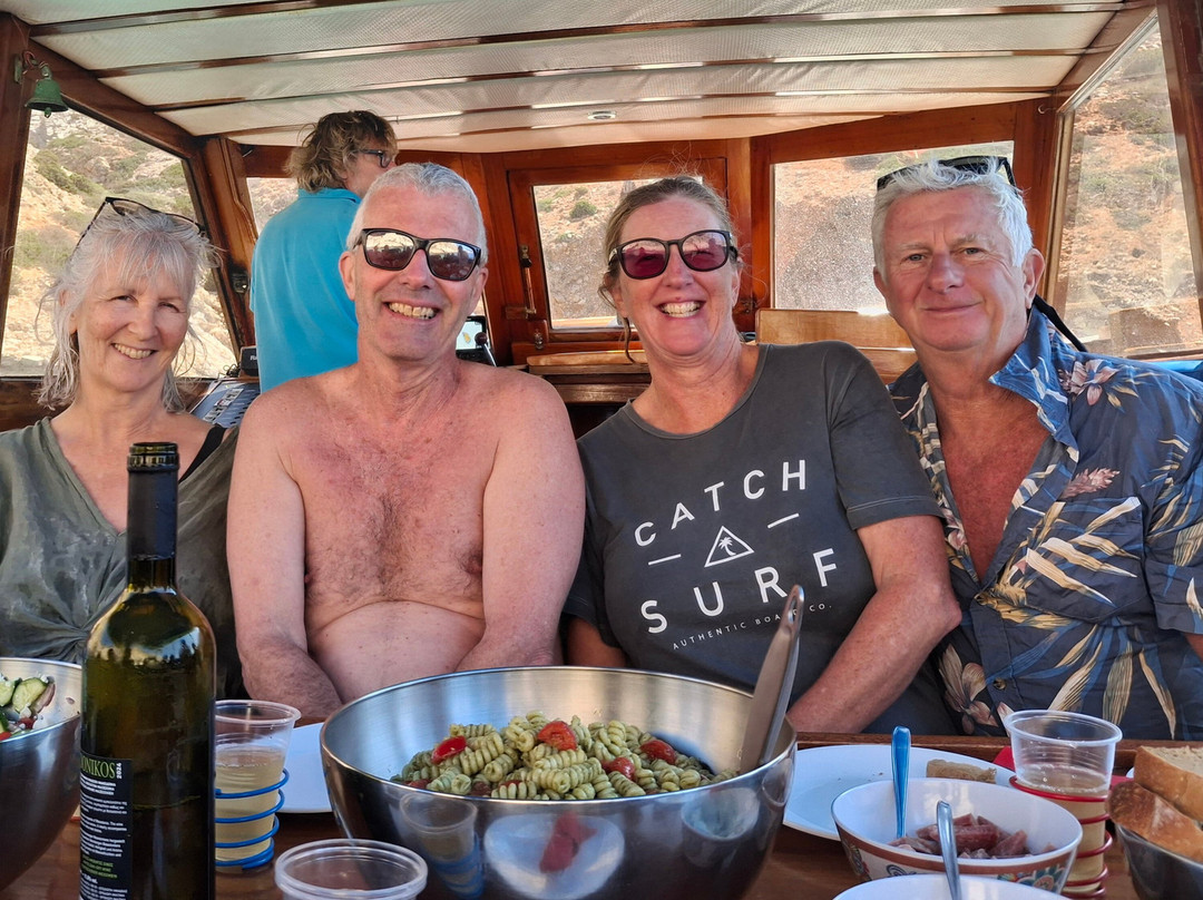 Amanda Boat Tours-Platis Gialos必去景点