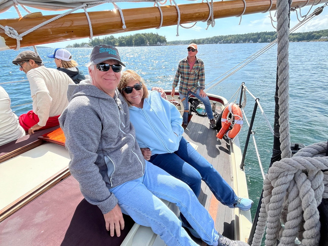 Schooner Eastwind-布斯贝港必去景点