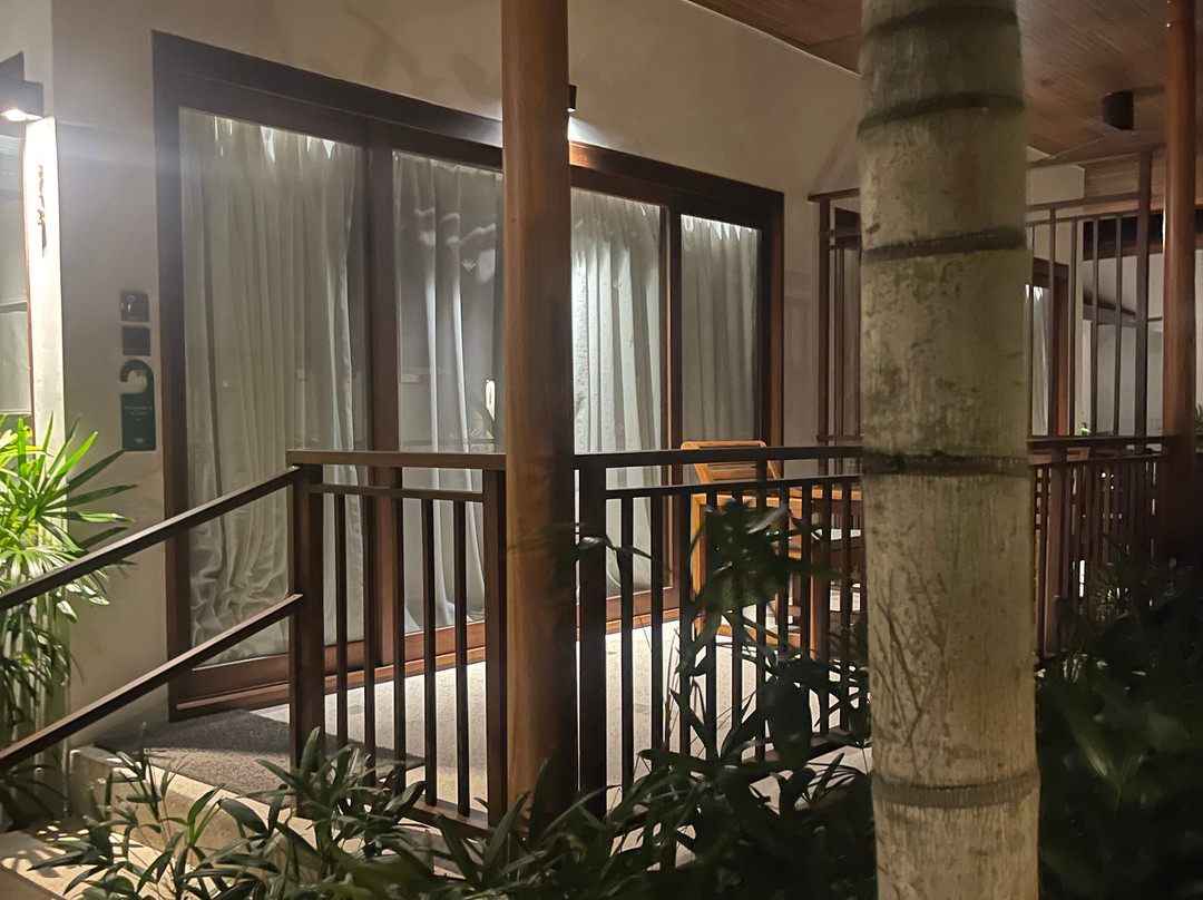 香蕉扇海滨度假酒店主图