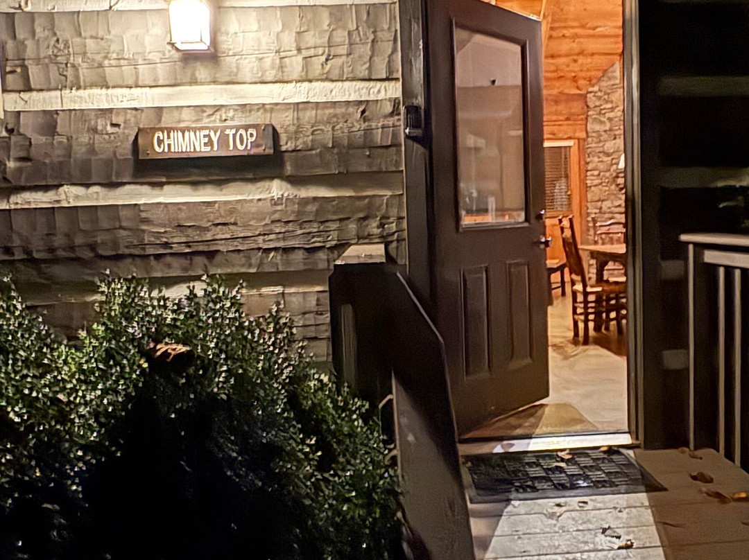 Dancing Bear Lodge主图