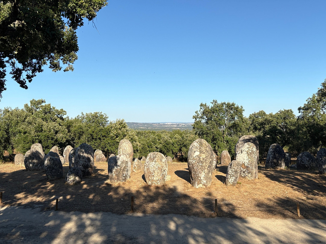 Cromeleque dos Almendres-埃武拉必去景点