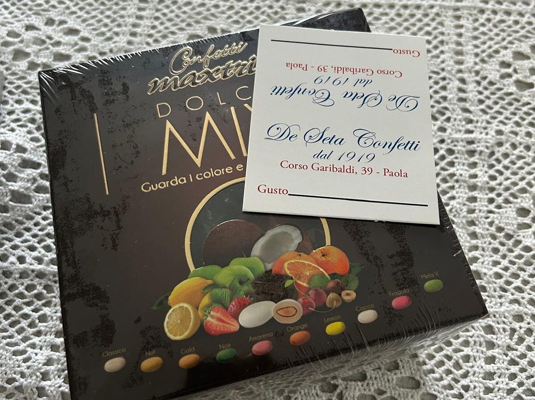 Confetti De Seta Dal 1919-Paola必去景点