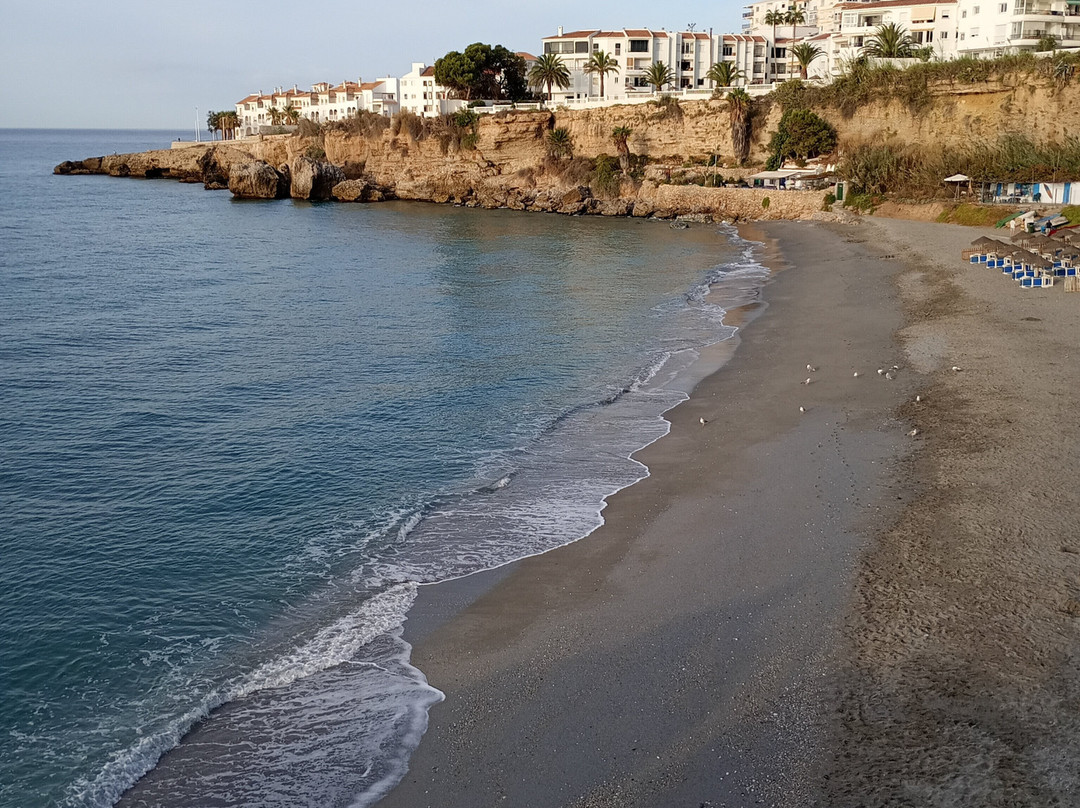 Playa El Salon-内尔哈必去景点