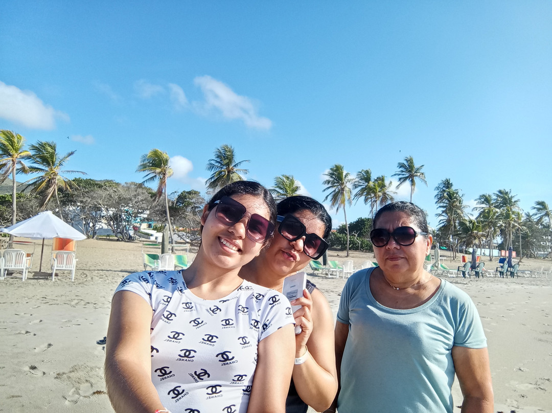 Agua Dorada Beach Hotel主图