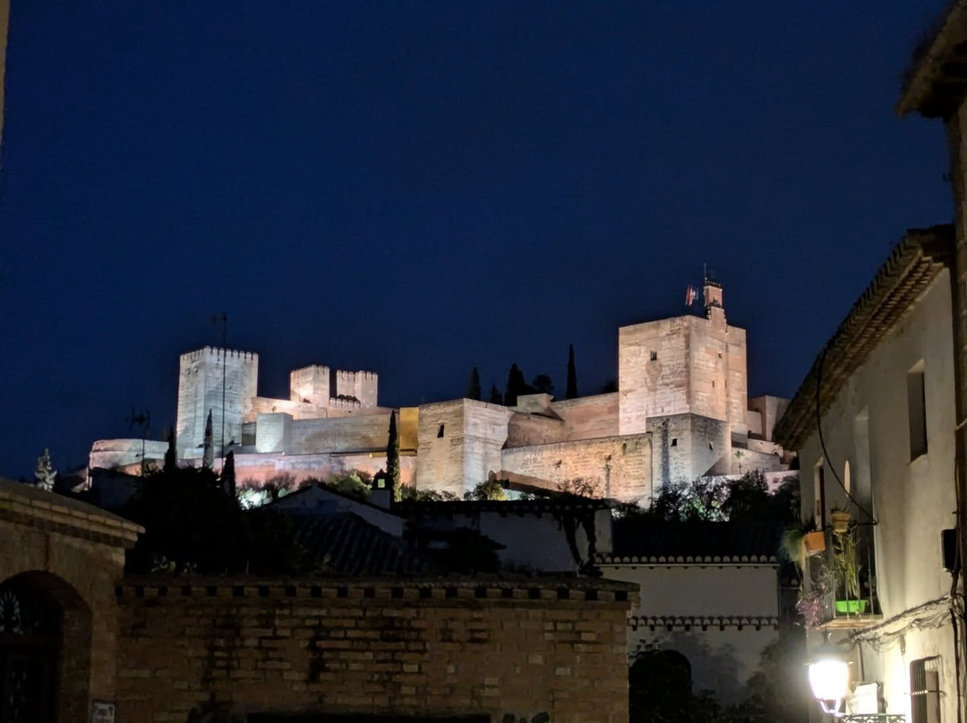 Viajes Alhambra - Granavisión-格拉纳达必去景点