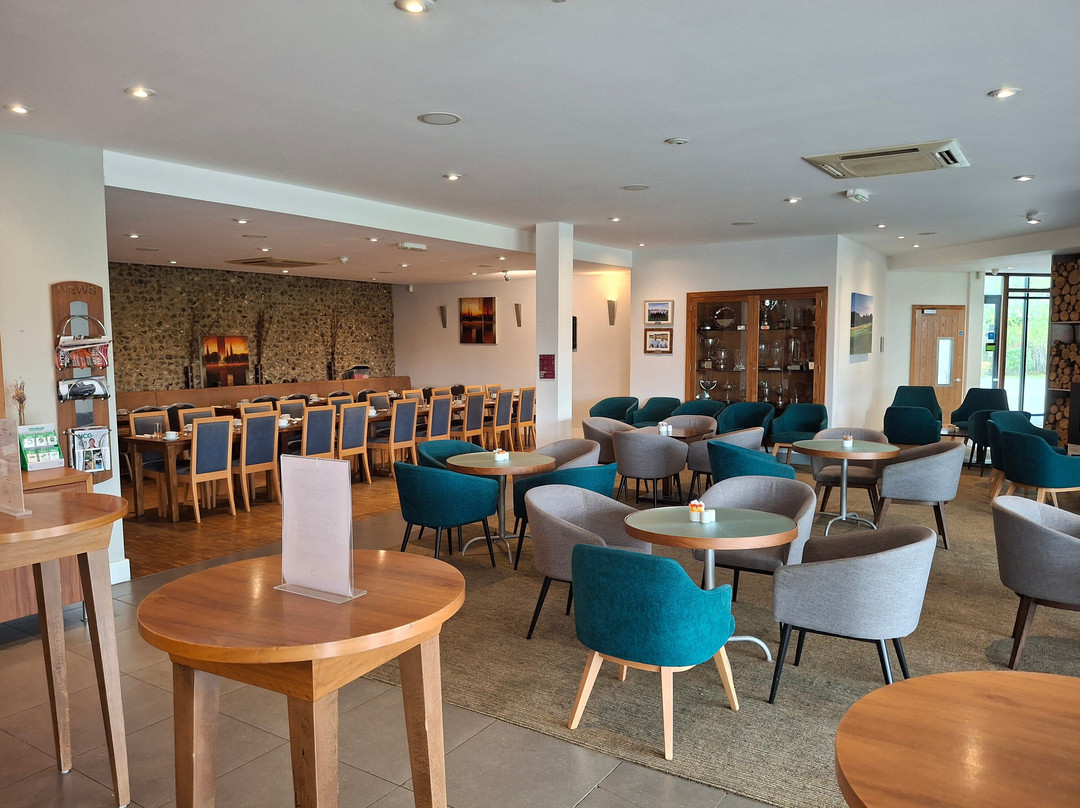 Surrey Downs Golf Club by ORIDA-Tadworth必去景点