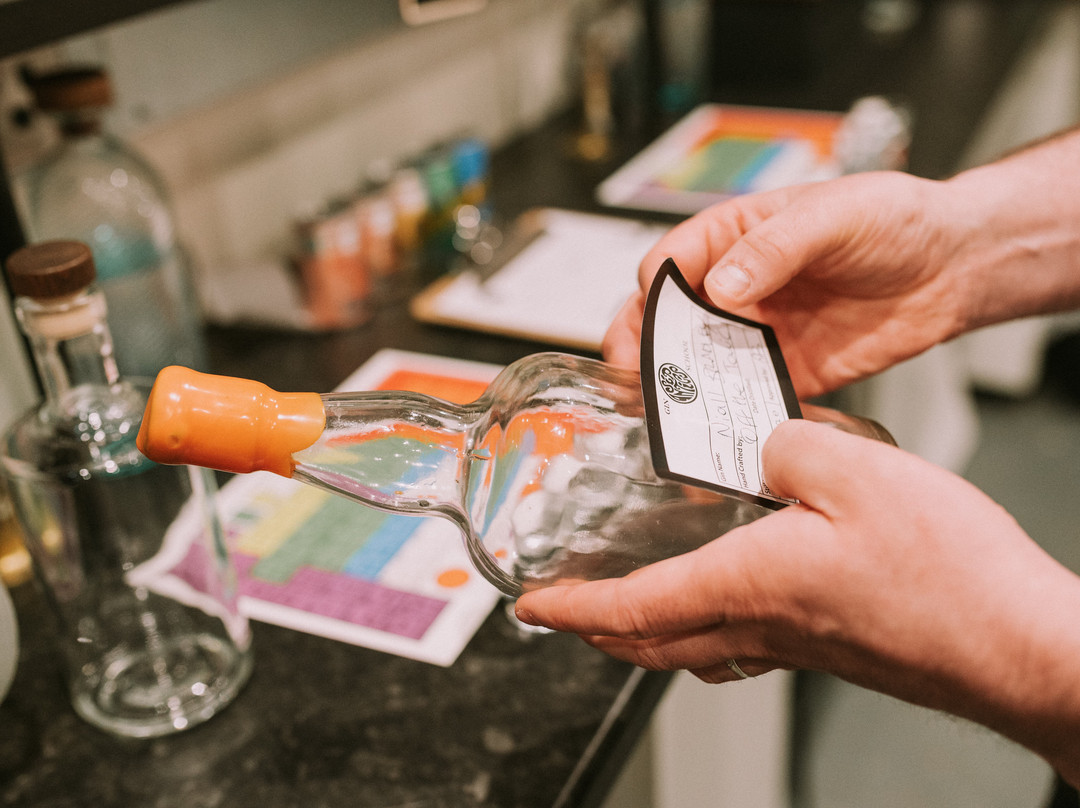 Sip Antics Distill School - Gin, Rum or Agave Spirit-爱丁堡必去景点