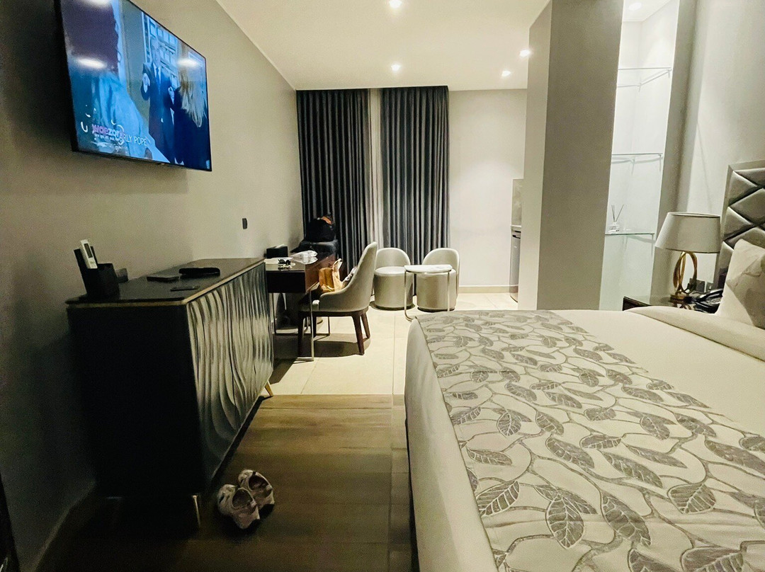 Oak Plaza Suites - Kumasi主图