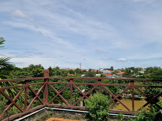 暹粒河畔酒店主图