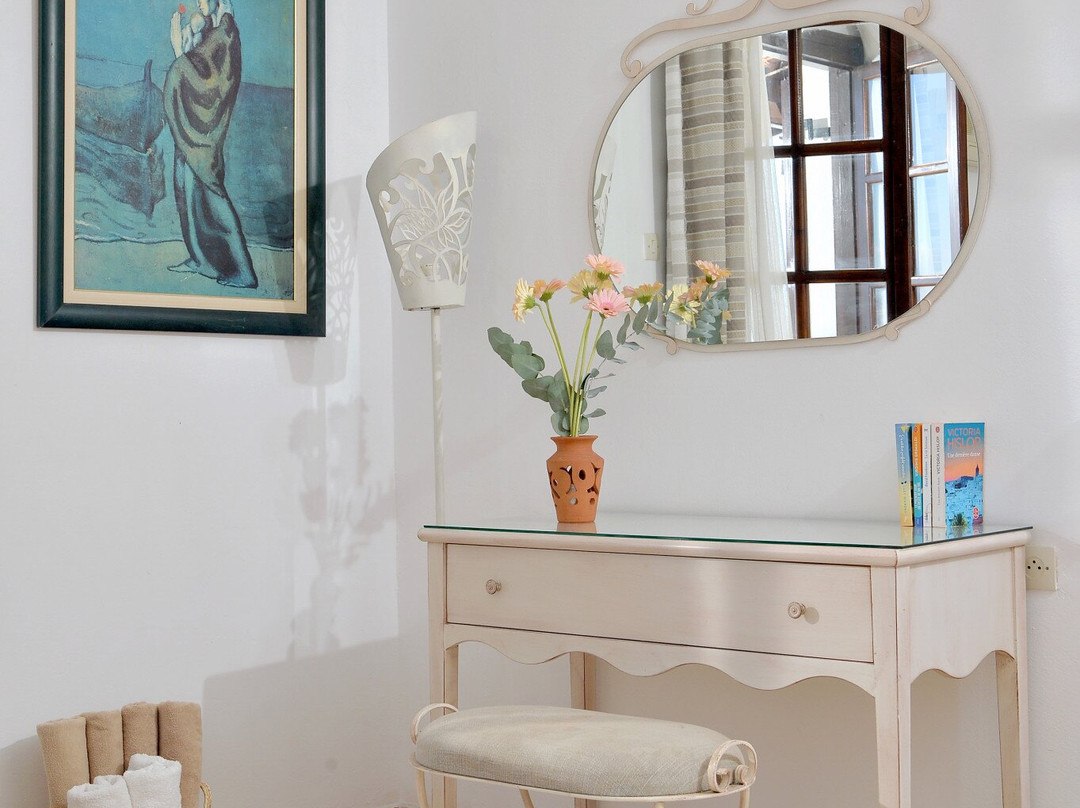 瓦萨洛拉斯酒店主图