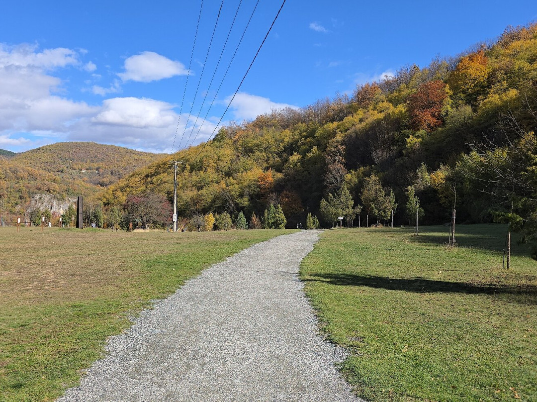 Gostilje Waterfall-兹拉蒂博尔必去景点