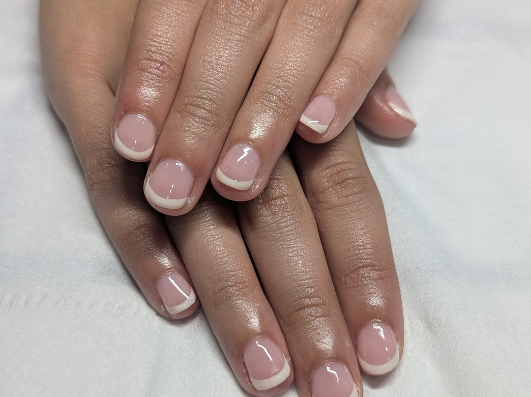 Bare Nailscessity-东考斯必去景点