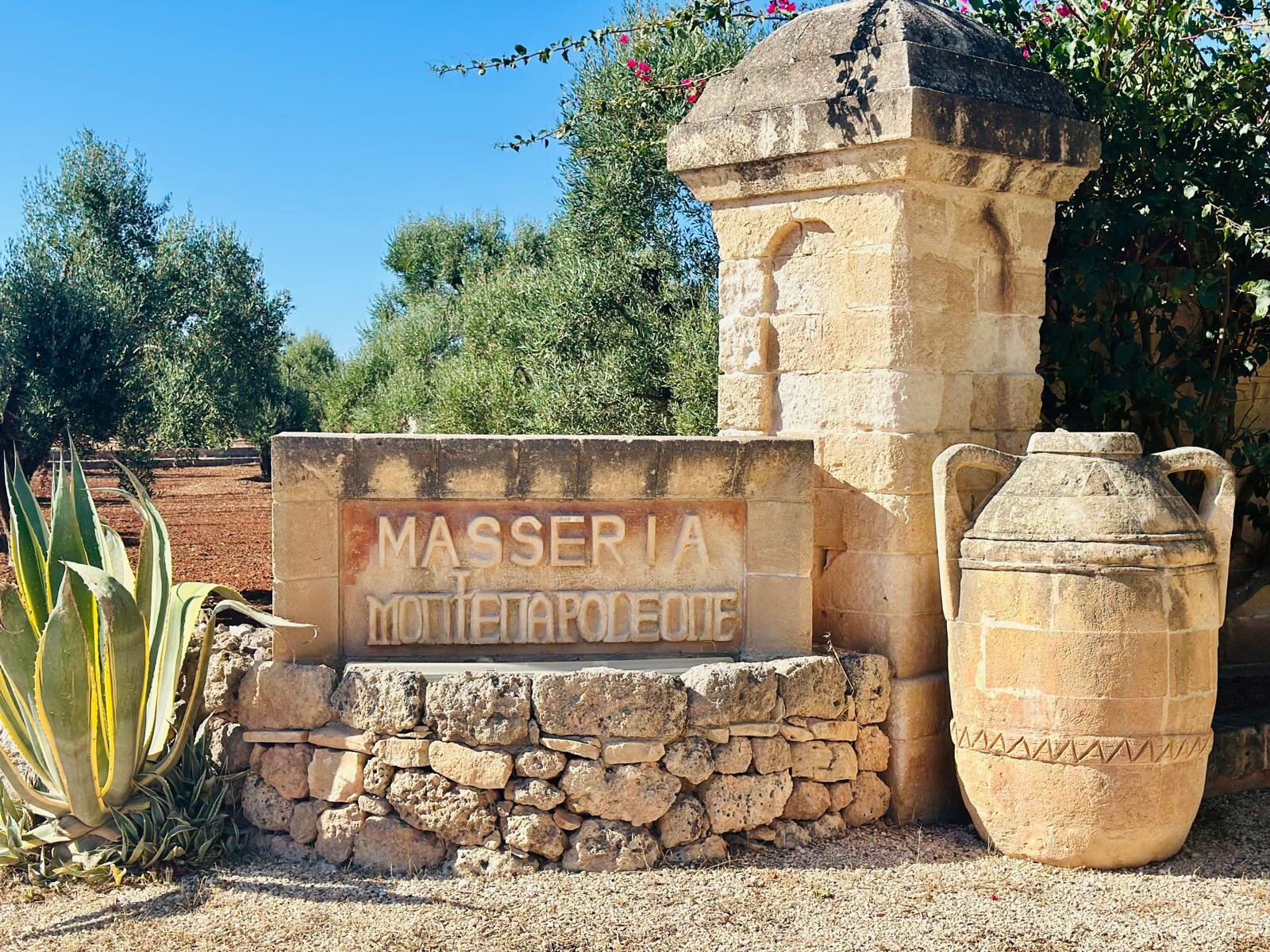 蒙坦亚珀利昂农场酒店-官方