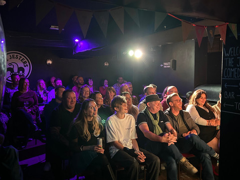 The Jesters Comedy Club-巴斯必去景点