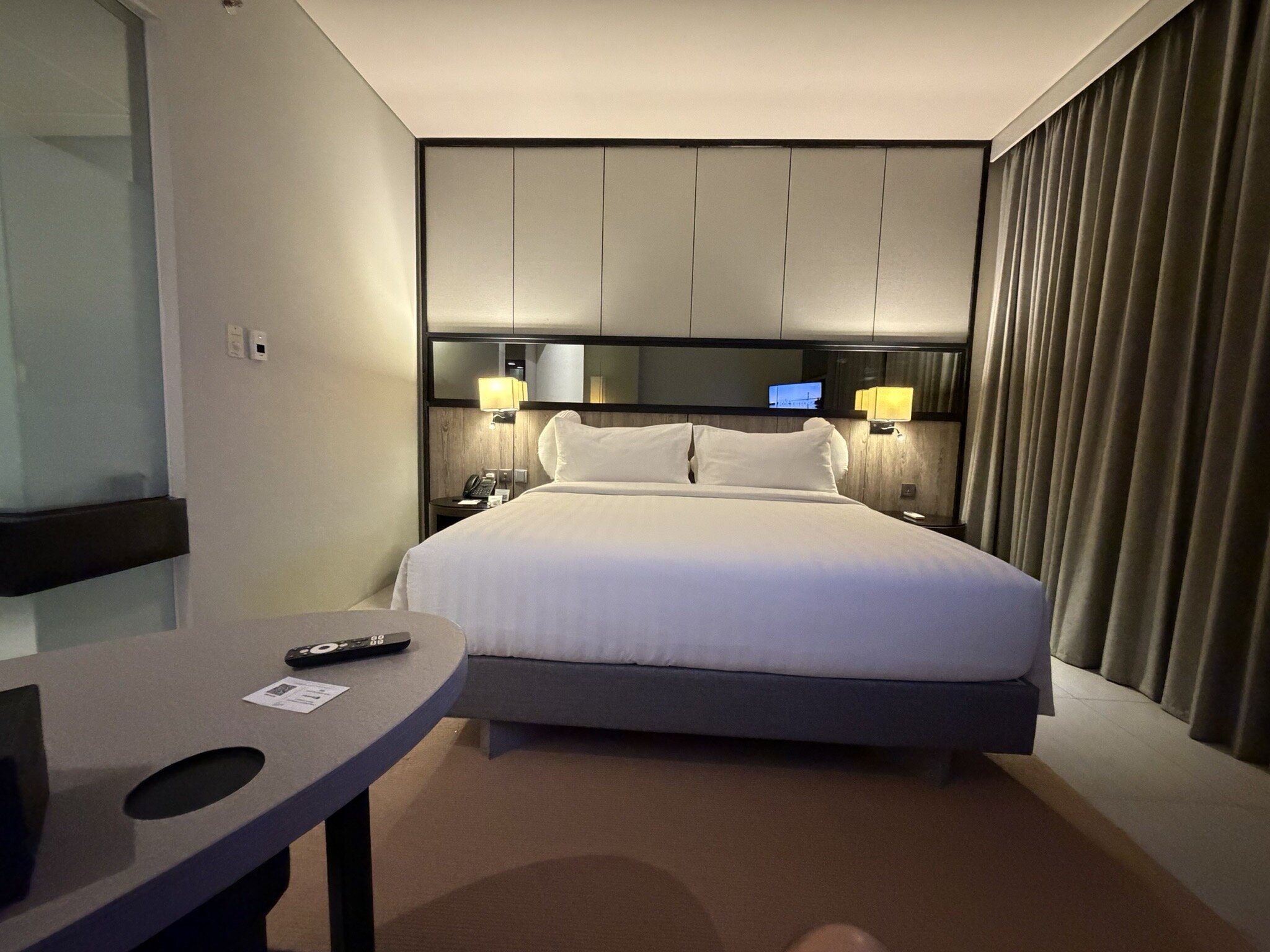 Whiz Luxe Hotel Spazio Surabaya-官方