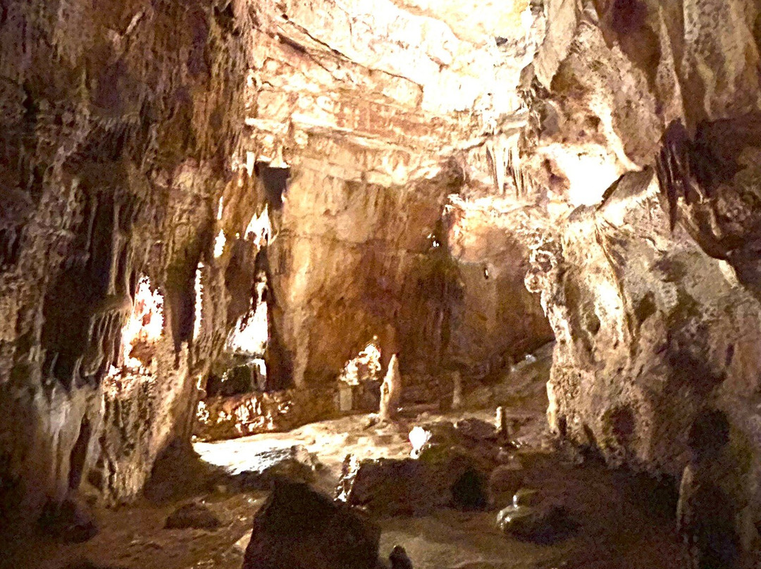 Grutas de Alvados-Alvados必去景点