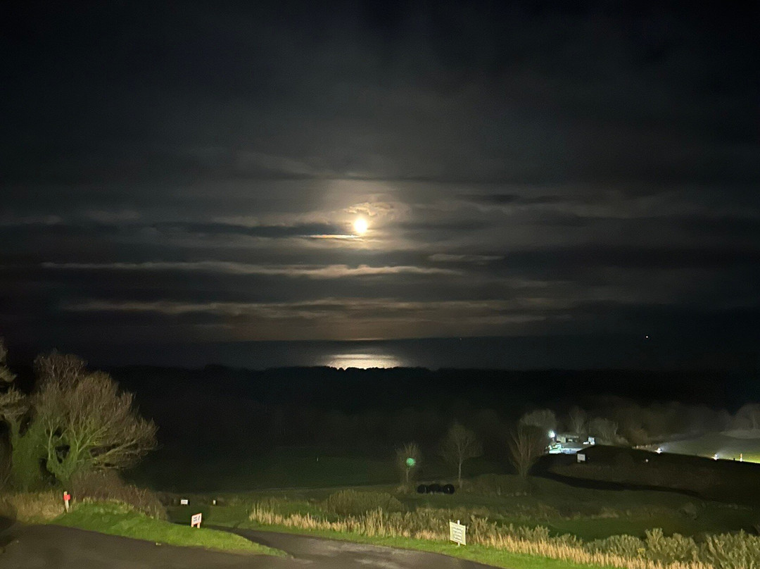 力推亨利酒店&高尔夫俱乐部主图