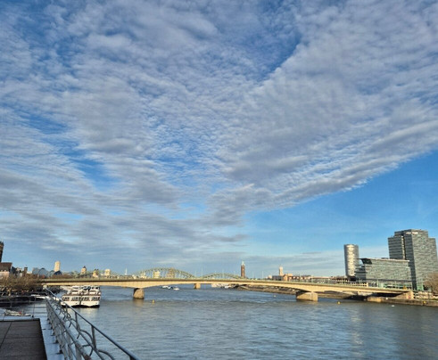 Freitreppe Kölner Rheinboulevard-科隆必去景点