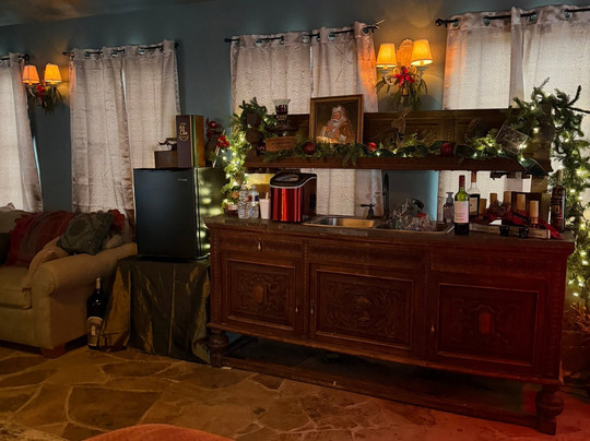 Captain's Castle and Carriage House Inn主图