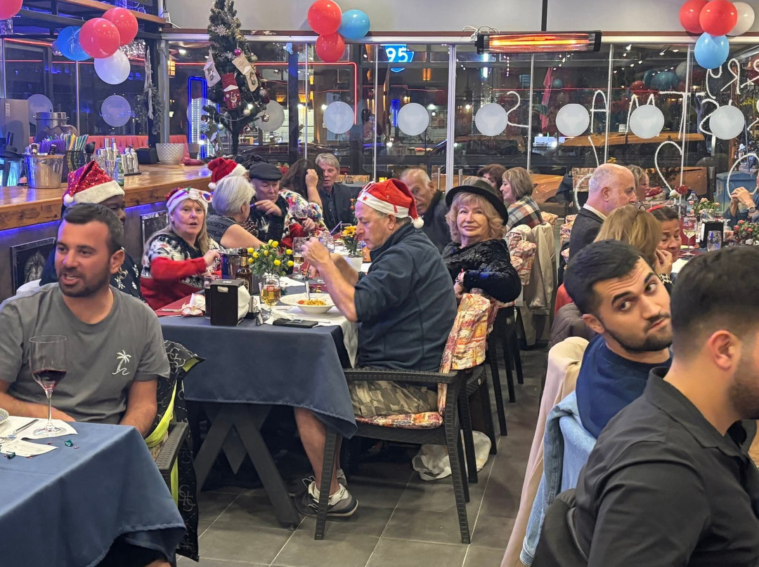 Ti Bone Restaurant Steak House & Bar