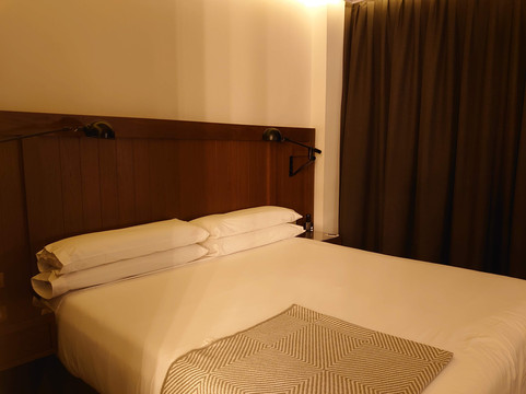 只有你阿托查酒店主图