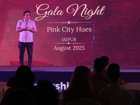 伦巴宫殿酒店主图