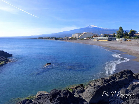 Spiaggia di Recanati-Giardini Naxos必去景点