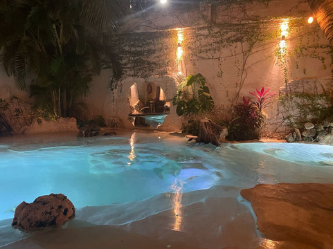 Mero 18 Seafood & Wine