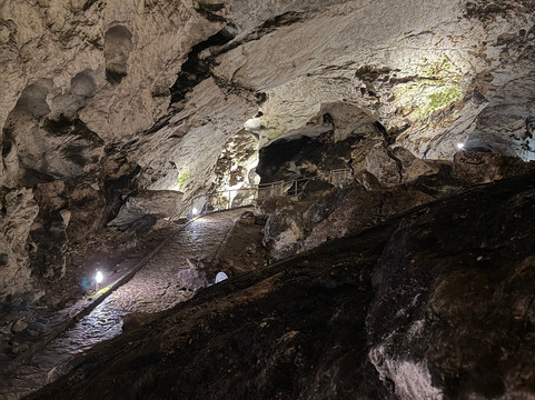 The Magura Cave-Rabisha必去景点