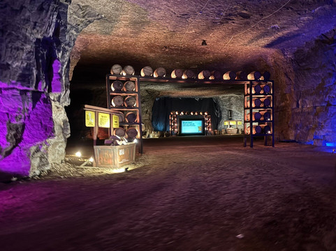 路易斯维尔巨洞-路易斯维尔必去景点
