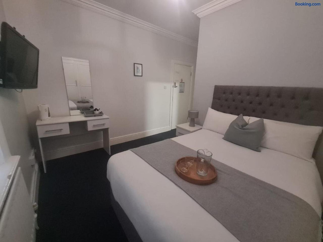 Hotel 52