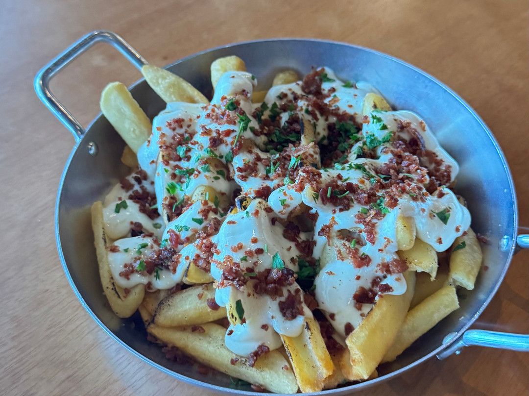 Tucker Burger & Grill