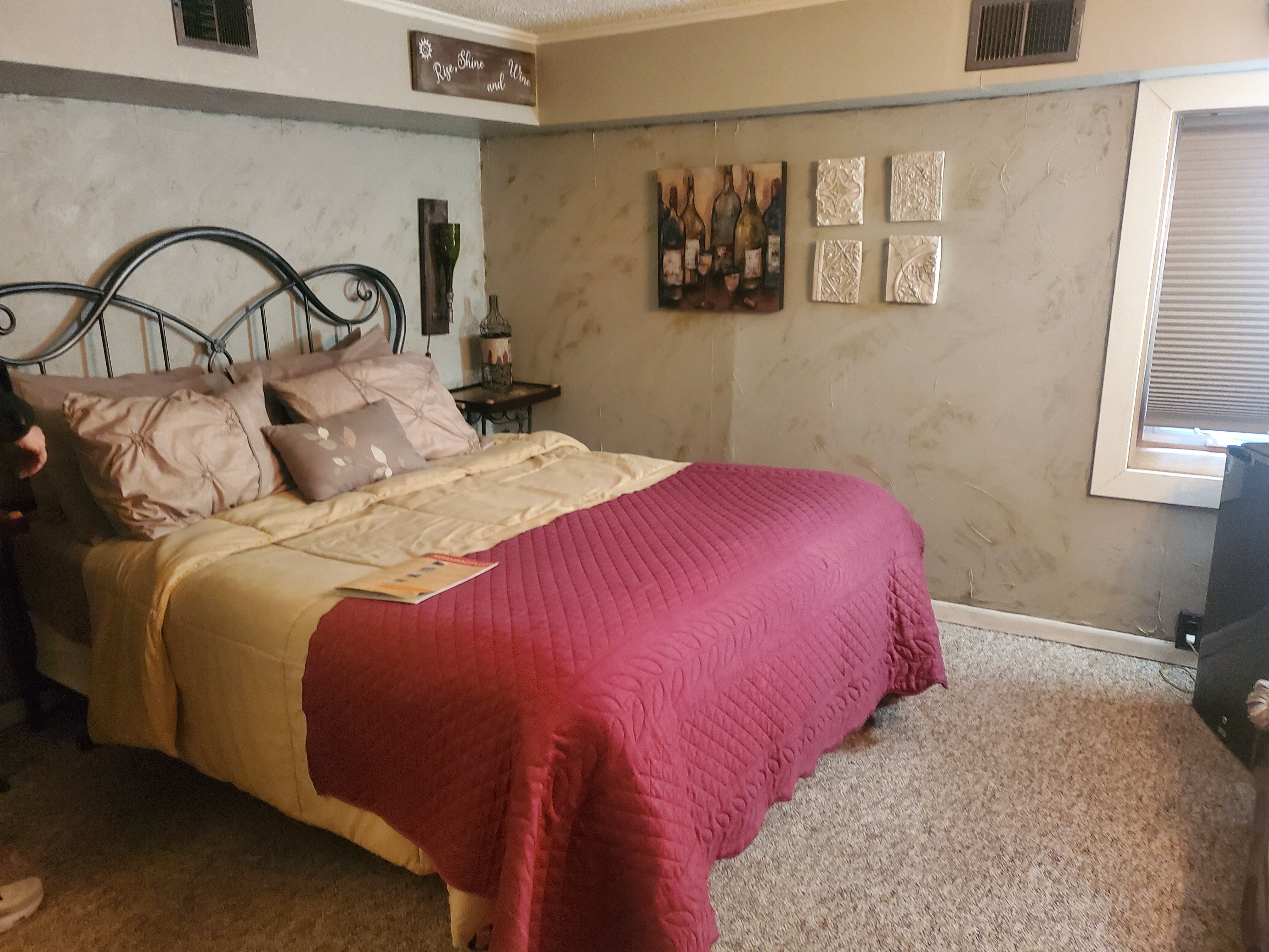 Whispering Pines Bed And Breakfast-官方