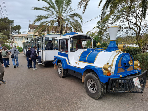 The Ibiza Express-埃斯卡纳尔必去景点