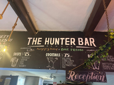 Hunter Bar - Cancun
