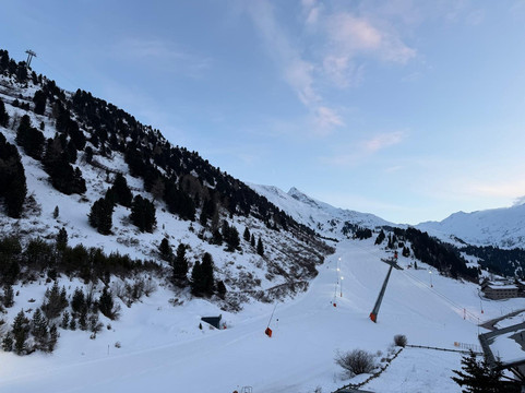 阿尔盆兰德酒店主图