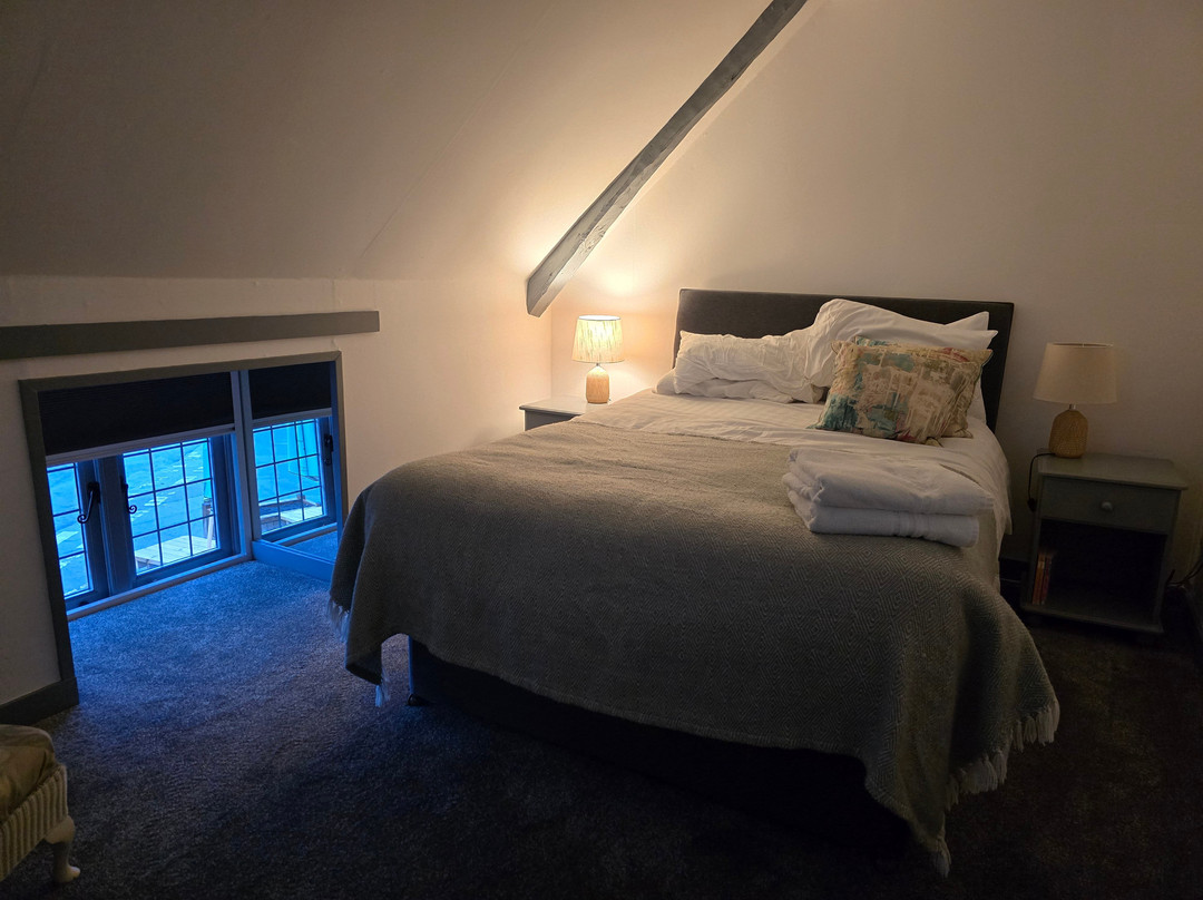 The Bottom Ship主图