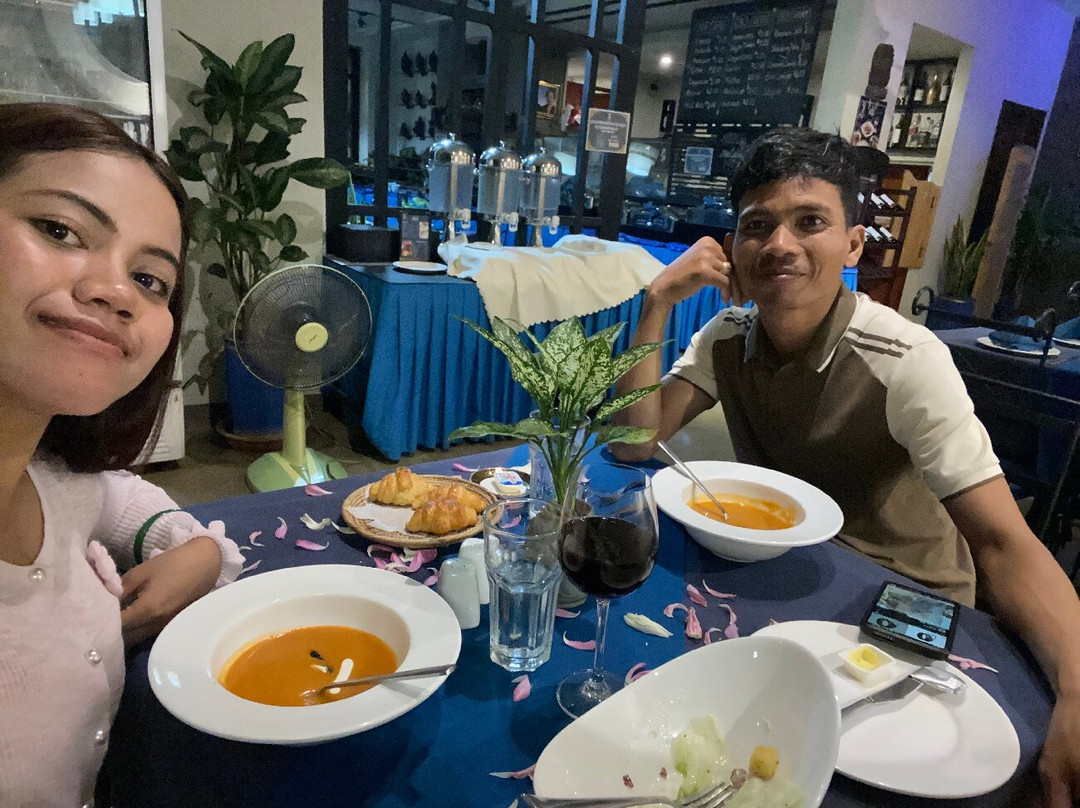 巴戎现代公寓酒店主图