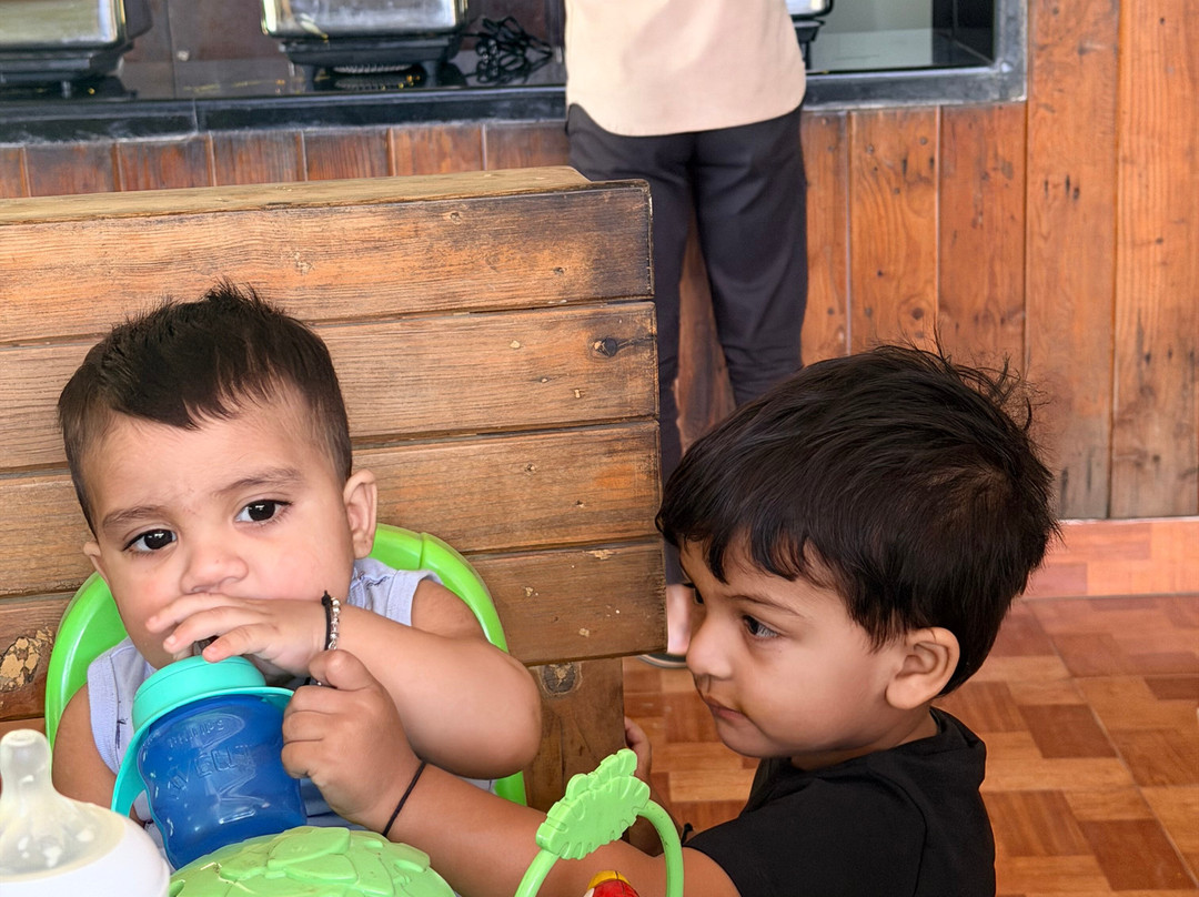 拉坦别墅度假村主图