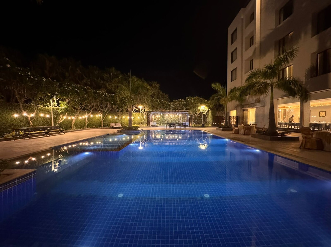 Hillcrest Hotel & Resort主图